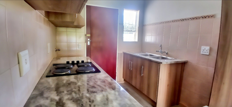 2 Bedroom Property for Sale in Fleurdal Free State